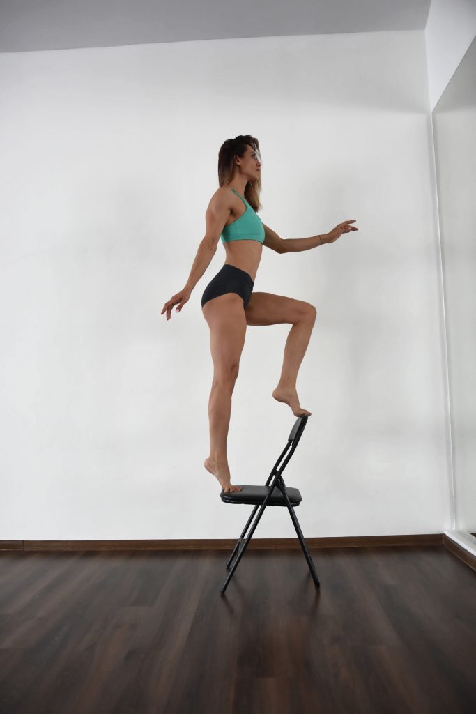 mint house chair dance 1